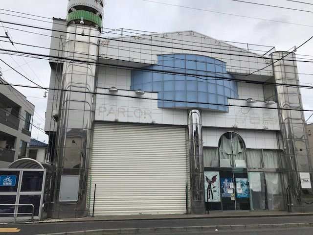 潰れたホール