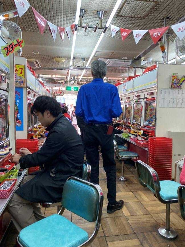 ヒゲ紳士 ヒゲ紳士
