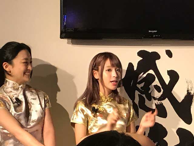 2017年秋、CR天龍∞プレス発表会に登壇した桃乃木かなさん（中央）